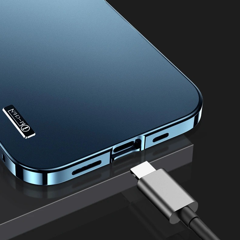 High-Quality iPhone Case — Magnetic, Anti-Scratch, Dustproof, Matte Anti-Glare Full-Coverage Protective Shell with Durable Metal Anti-Drop Design