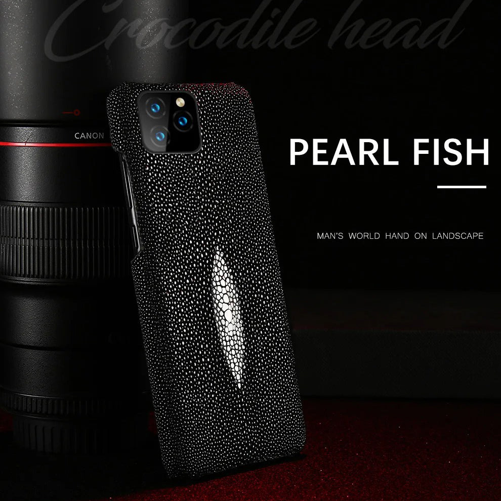 Luxury iPhone Case — Genuine Stingray Leather Shockproof Cover with Lightweight Half-Wrapped Design, Anti-Fingerprint Dustproof Protection and Premium Craft Finish