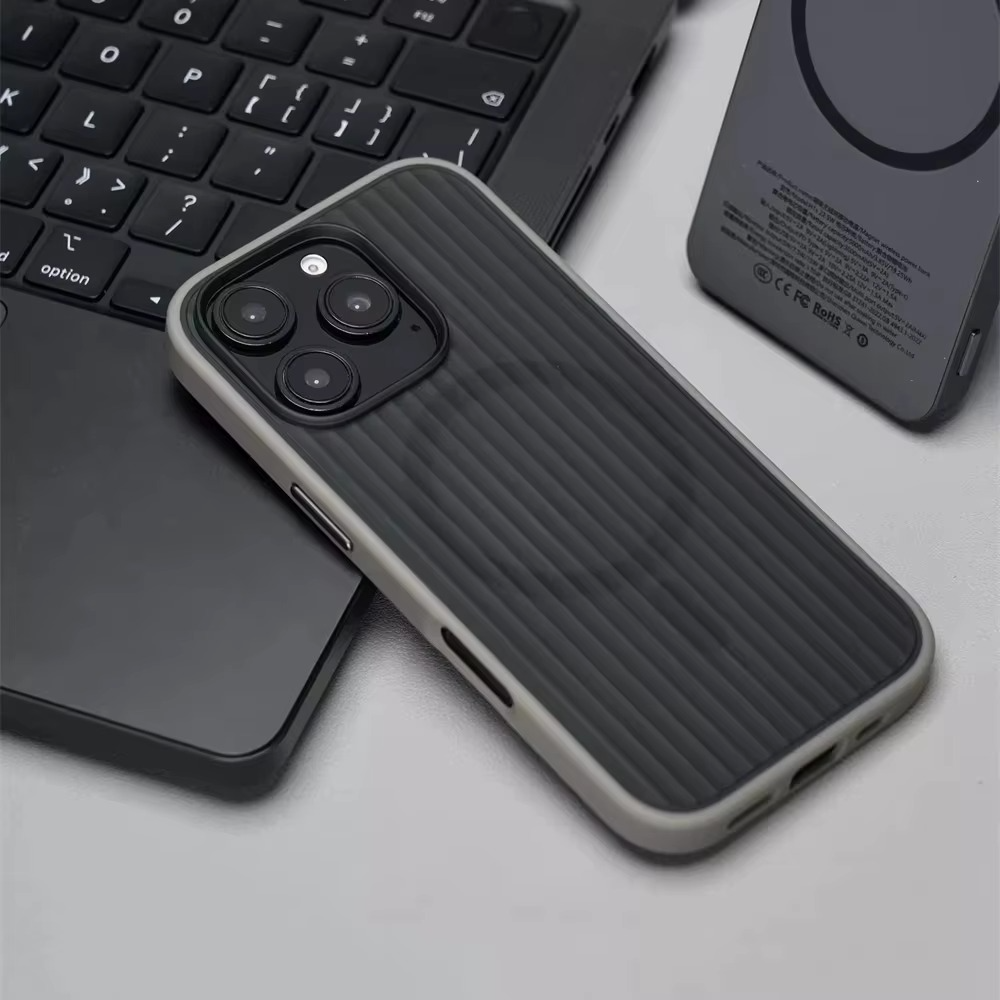 iPhone Case iPhone 17 Pro Max / Black NovaXCase