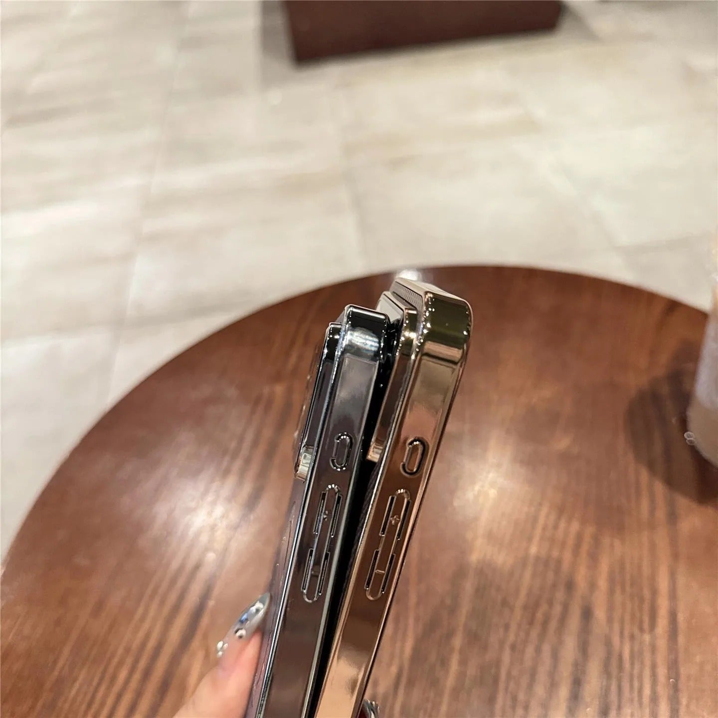 Luxury iPhone Case — Carbon Fiber Soft TPU MagSafe Cover with Slim Shock-Resistant Design and Lightweight Protective Finish