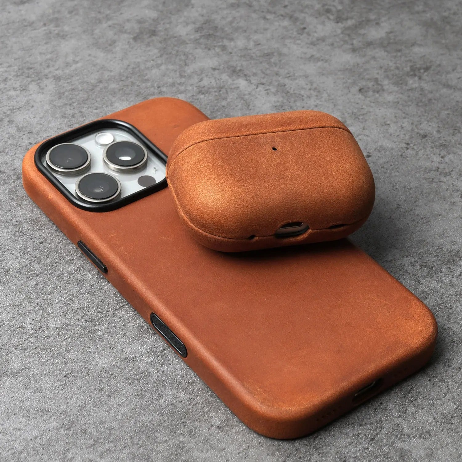 Luxury iPhone Case — Magnetic Crazy Horse Cowhide Leather Cover with Matte Pull-Up Design and Non-Slip Grip