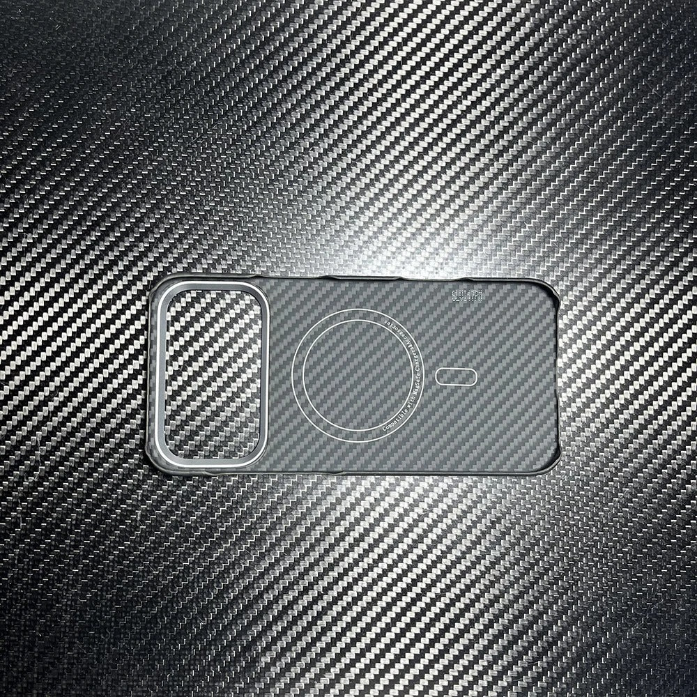Premium iPhone Case — Thin Aramid Fiber Magnetic Cover with MagSafe Compatibility, Ultra-Lightweight Carbon Texture & Durable Half-Wrapped Design