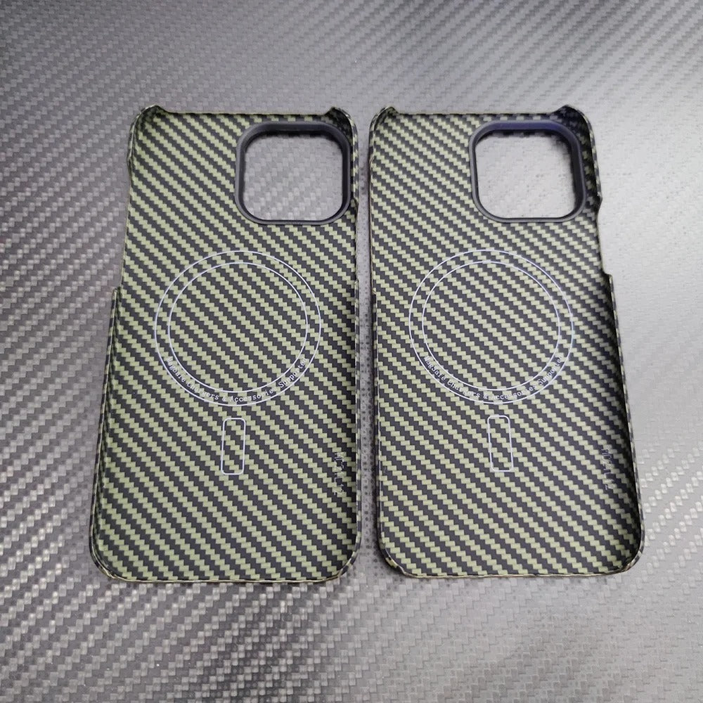 Premium iPhone Case — Thin Aramid Fiber Magnetic Cover with MagSafe Compatibility, Ultra-Lightweight Carbon Texture & Durable Half-Wrapped Design